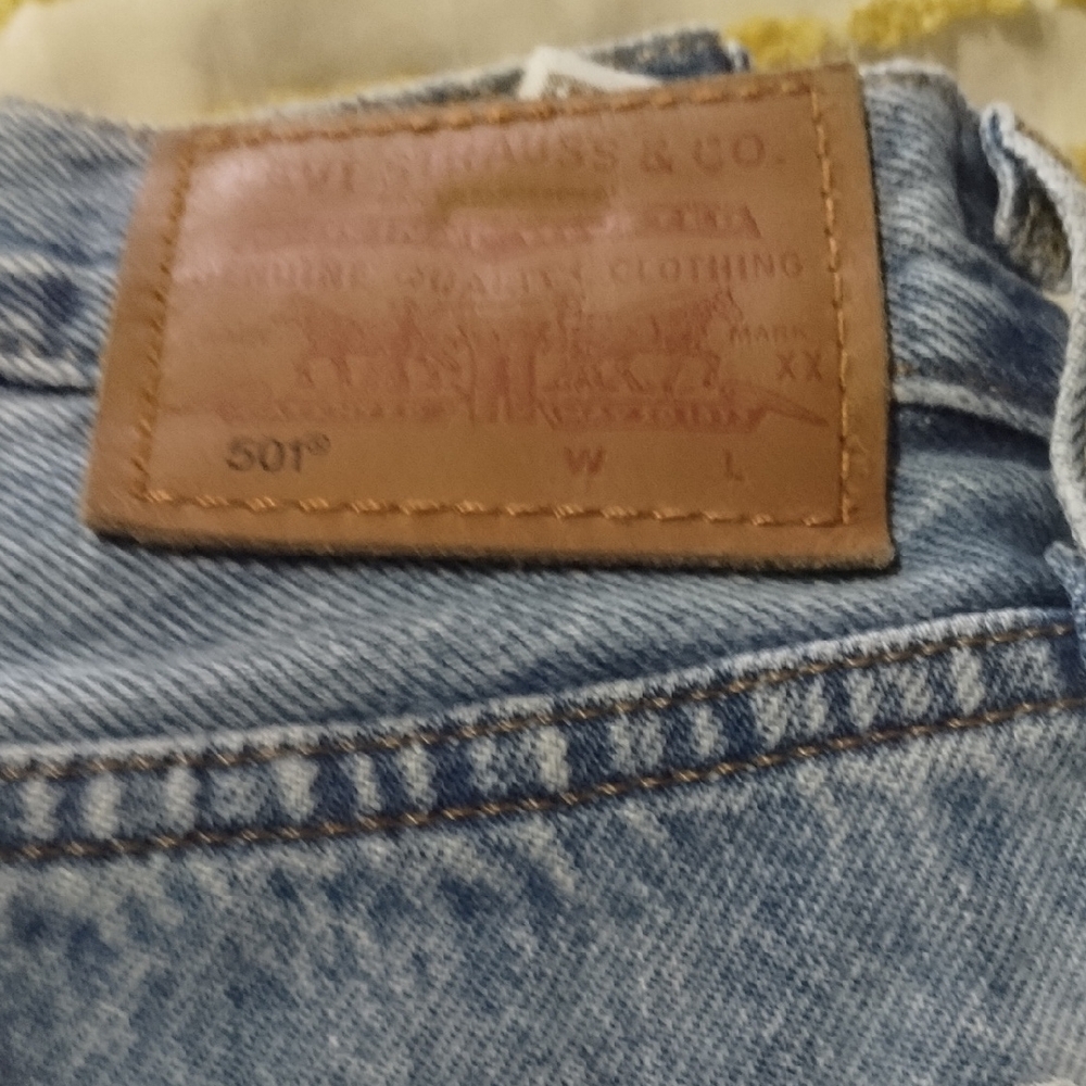 Levi's Light Blue Denim Jeans with Brown Patch